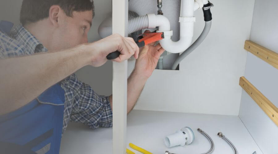 Professional tankless water heater installation in Clubb, MO